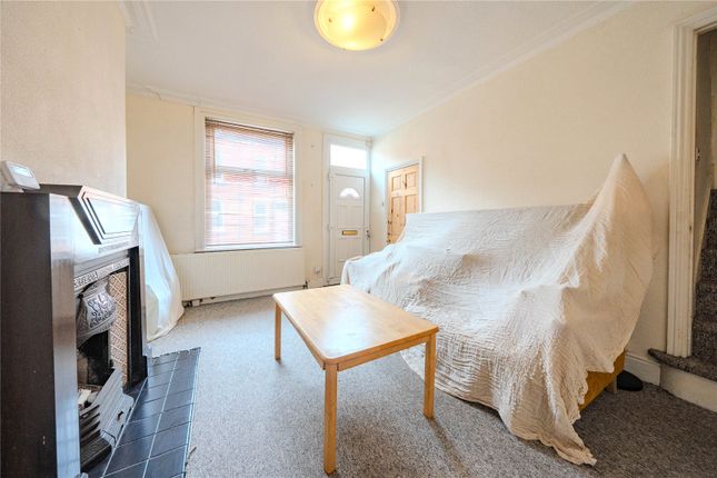 10, Spring Grove View, West Yorkshire photo 3