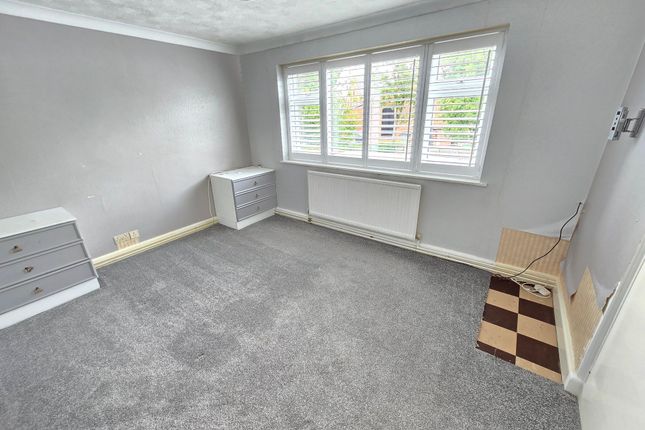 4 Byroe Court Sandiway Road, Altrincham photo 4
