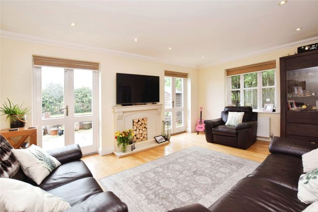 68, Parsons Heath, Essex photo 3