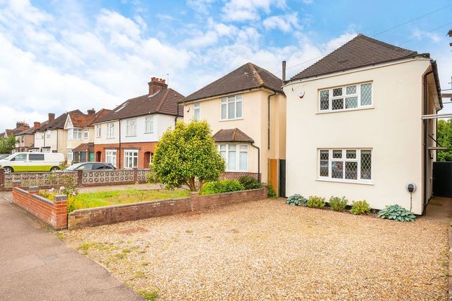 Thumbnail Detached house for sale in Gammons Lane, Watford, Hertfordshire