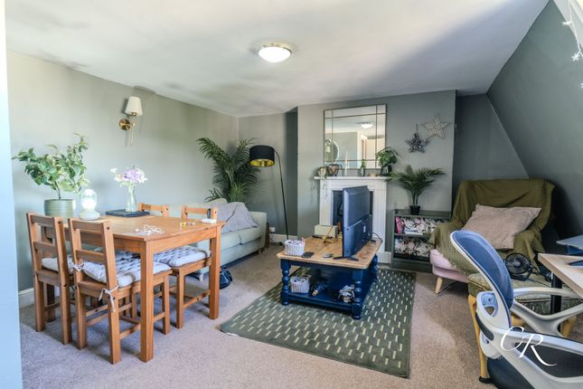 Flat 4, 120 Winchcombe Street, Cheltenham photo 4