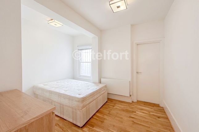 48a Hillmarton Road, London photo 3
