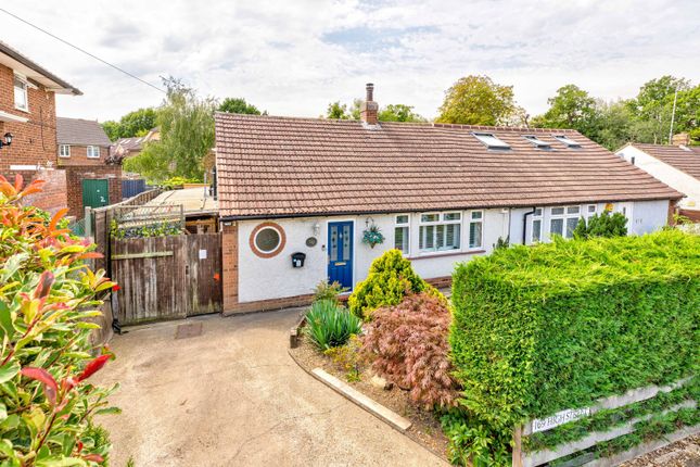 Thumbnail Bungalow for sale in High Street, Colney Heath, St. Albans, Hertfordshire