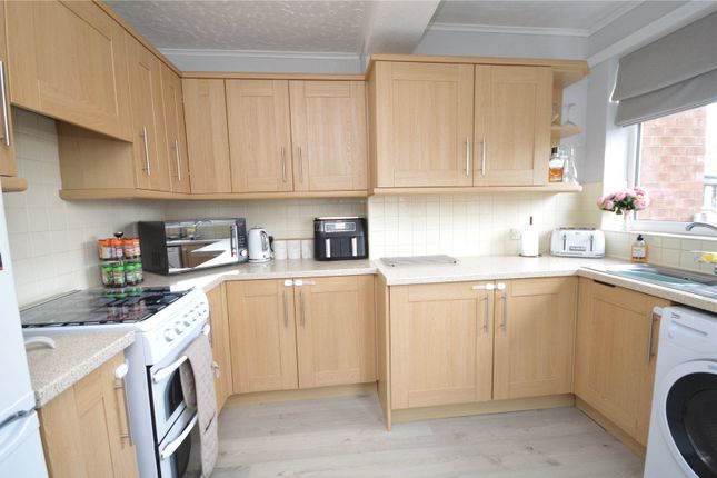10, Mount Pleasant, West Yorkshire photo 4