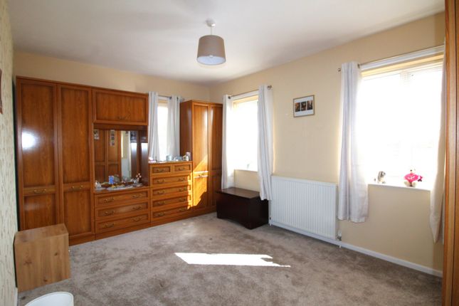 Terraced house for sale in Winterfold Close, Kidderminster