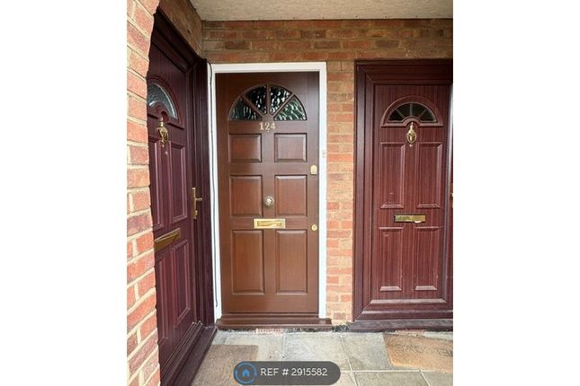 Crest Drive, Enfield photo 3