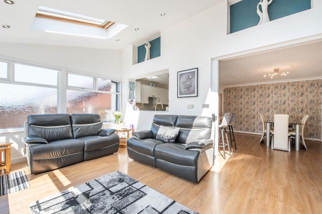 7, Kellet Avenue, Leyland photo 3