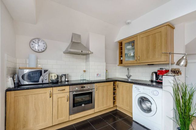 Thumbnail Flat for sale in Archway Road, Archway, London