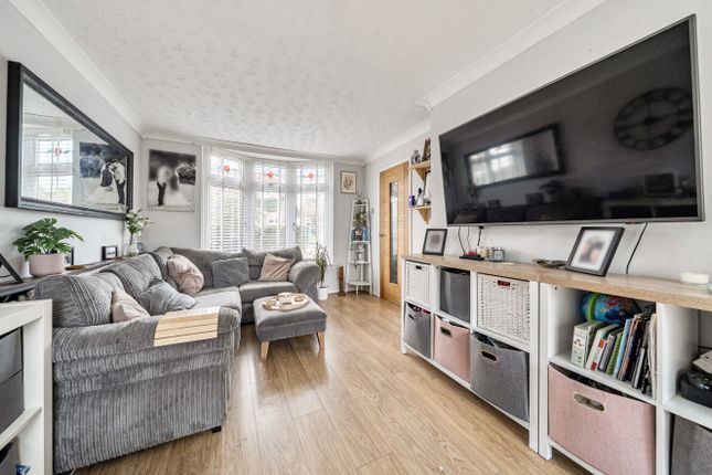 1, Garth Square, Berkshire photo 4