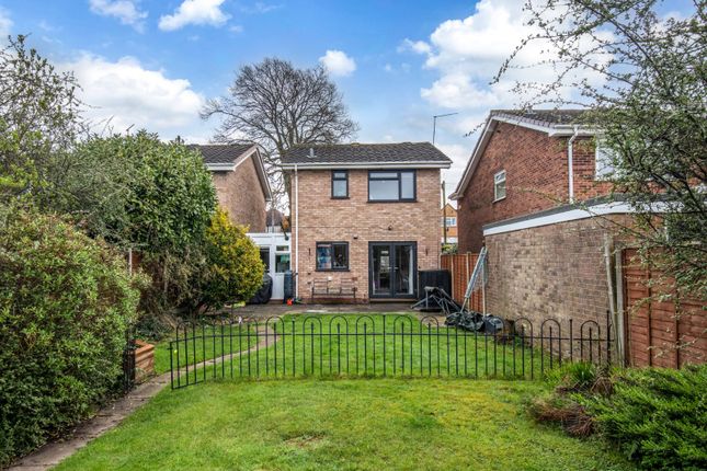 Link-detached house for sale in Wildmoor Lane, Catshill, Bromsgrove, Worcestershire