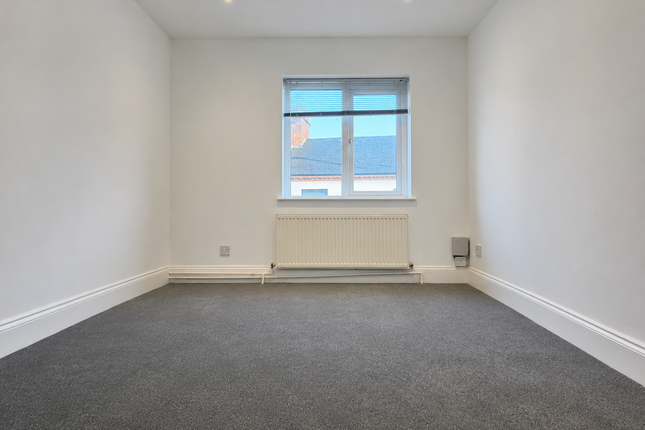 18 The Green, Syston, Leicester photo 3