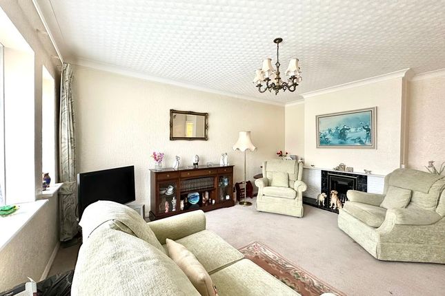 35, Rosebank, Epsom photo 3