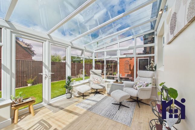 2 Tincklers Lane, Chorley photo 3