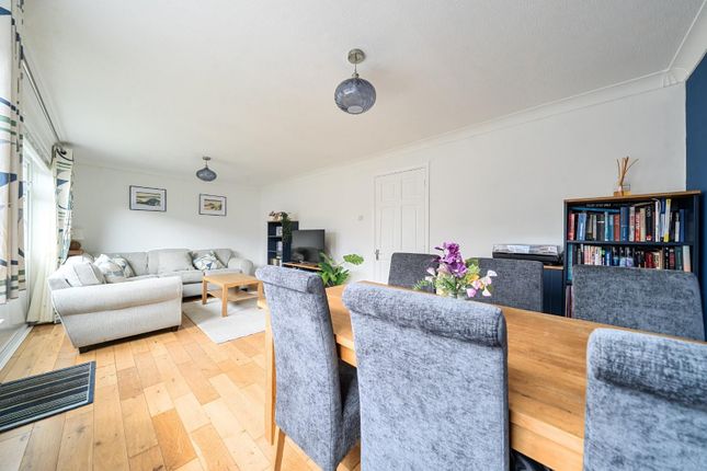 5, Draycote Road, Waterlooville photo 4