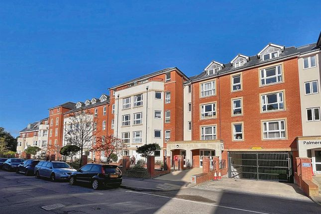 1-bed flat on 48, Martello Court, 3 - 15 Jevington Gardens, Eastbourne, £140,000