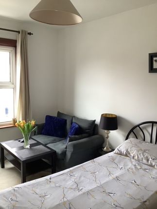 Room to rent in Broad Street, Teddington