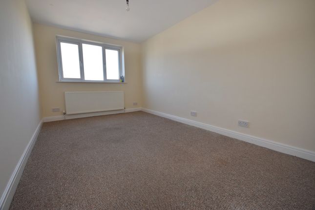 Detached house to rent in Meanwood Avenue, Blackpool