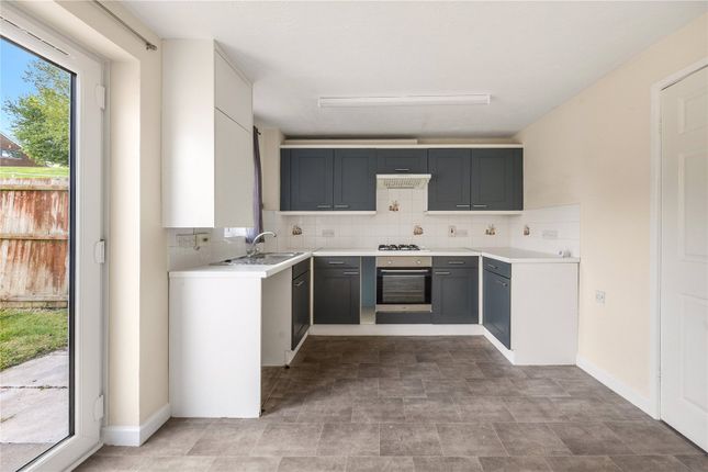 15, Cherrytree Court, Bristol photo 3