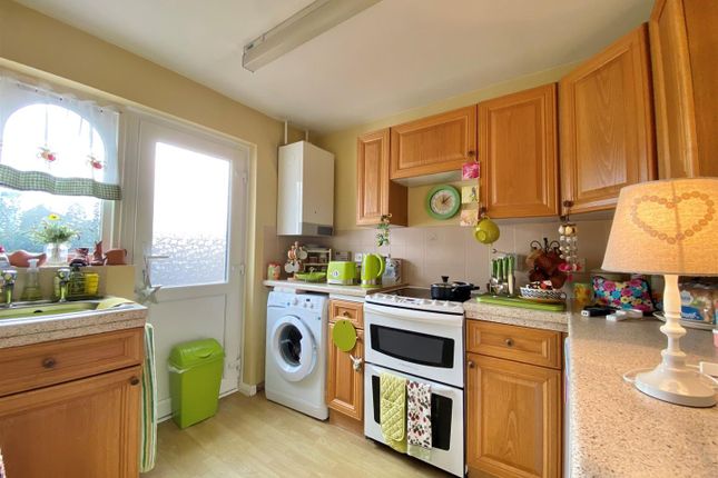 10, Dewberry Drive, Barnstaple photo 3
