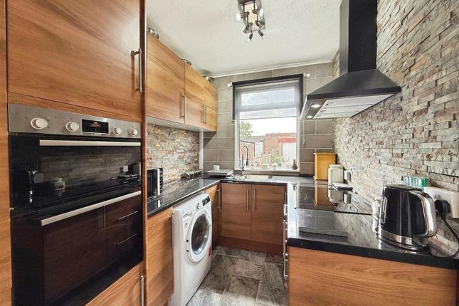 99, Barlborough Road, Chesterfield photo 2