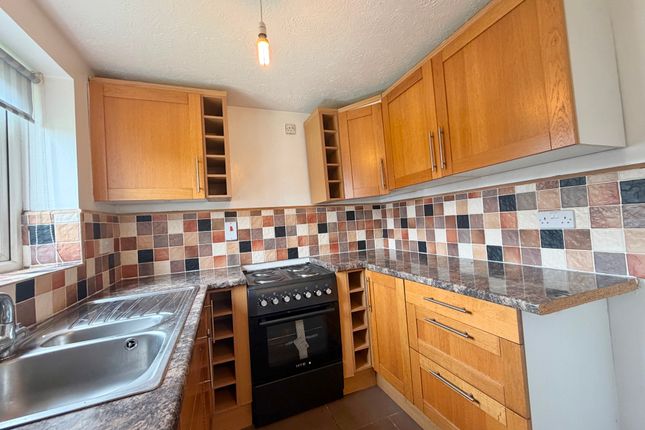 16, Chantry Court, Swansea photo 5