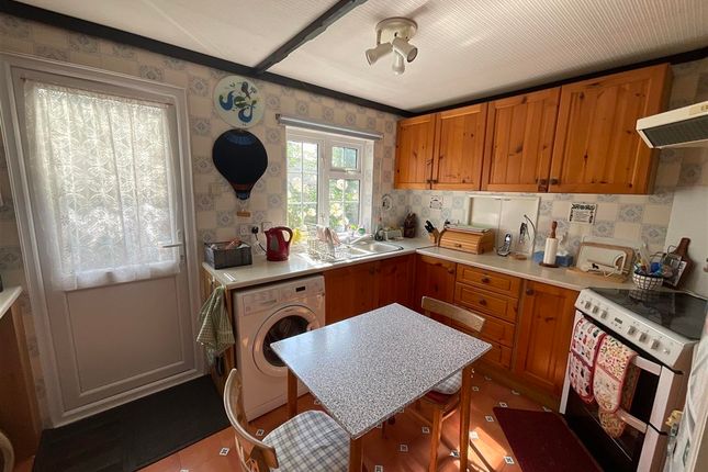 2-bed caravan on 91 Chestnut Drive, £130,000