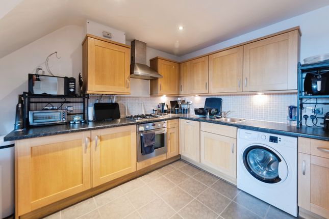 29, Parry Court, Gosport photo 4