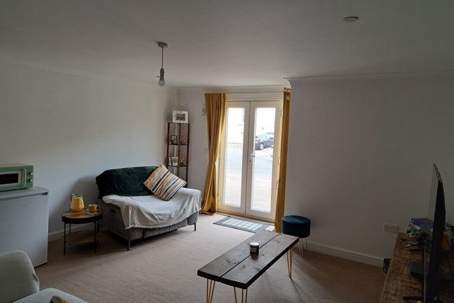 Flat 2 Captain Webbs 161-165, Folkestone Road, Dover photo 2