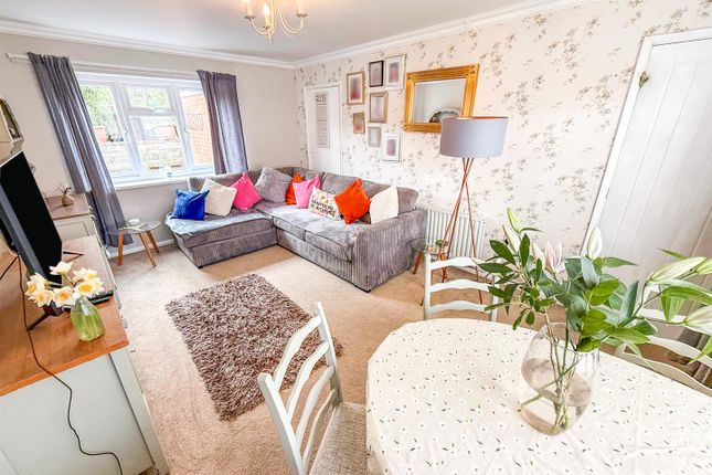 45, Llwyn Road, Oswestry photo 2