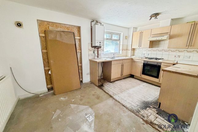 9, Lowry Close, Erith photo 4