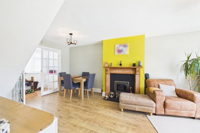 23, Sandford Way, Gloucester photo 4