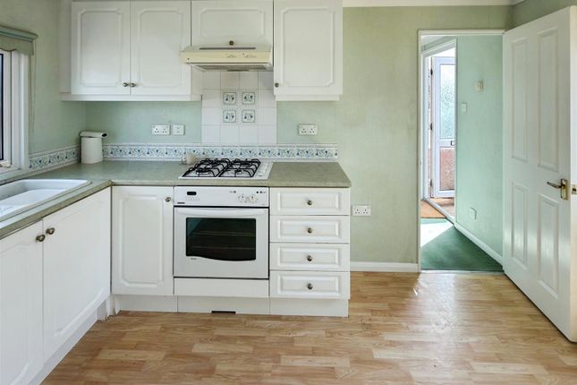 57, Beach Farm Park, Lowestoft photo 2