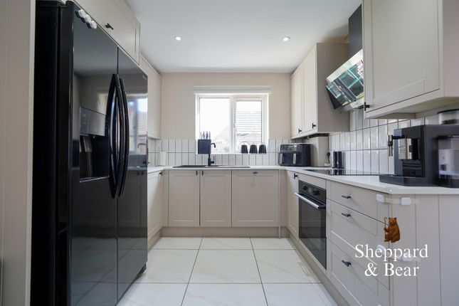 Viscount Evan Drive, Newport photo 4