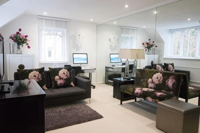 19, Chapter Mews, Windsor photo 3