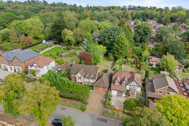 12, Bellfield Avenue, Harrow photo 2