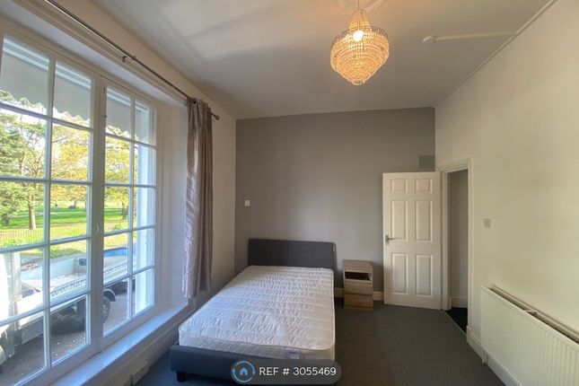 Flat B, Spa Villas Montpellier, Gloucester photo 4
