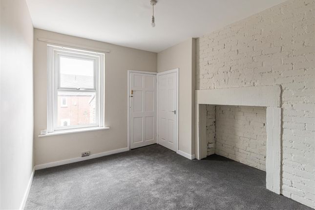 Thumbnail Flat to rent in Park Terrace, Swalwell, Gateshead