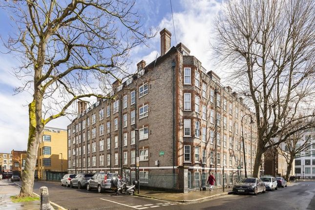 Thumbnail Flat to rent in Arlington Road, London