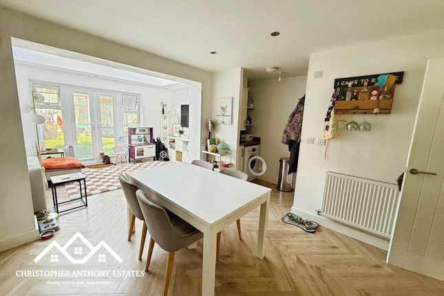 7 Osier Way, Halstead photo 3