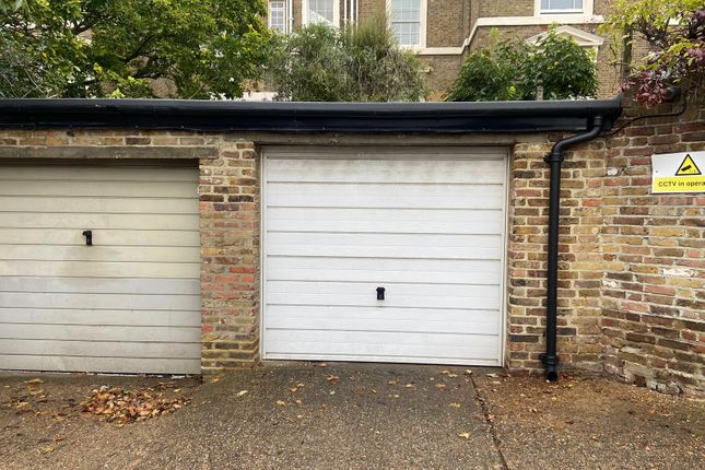 Parking/garage to let in Warwick Avenue, London
