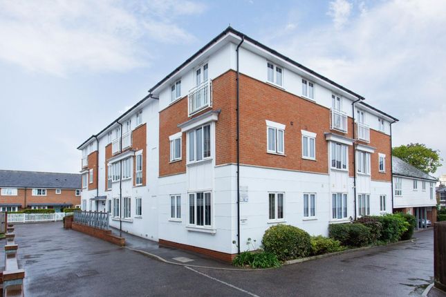 Thumbnail Flat for sale in Wicketts End, Whitstable