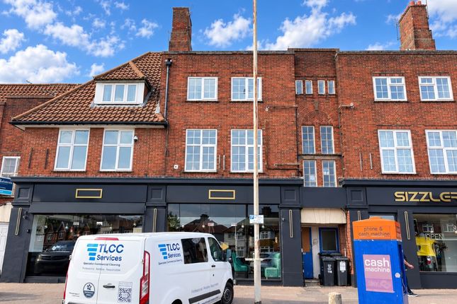 1-bed flat on Longspring, Watford, £130,000