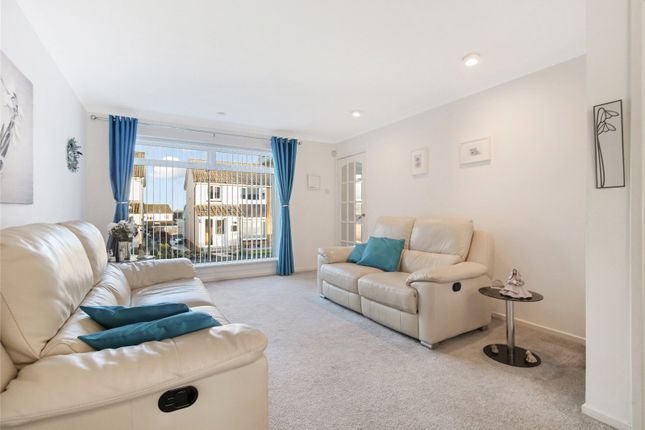 3, Catter Gardens, Glasgow photo 2
