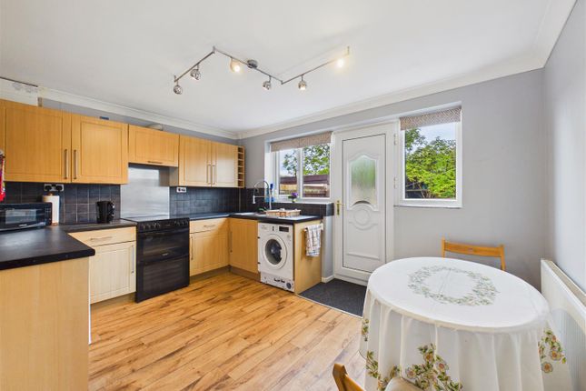 14, Briar Close, Newport photo 4