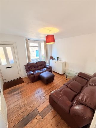 46, Pound Lane, Kent photo 2