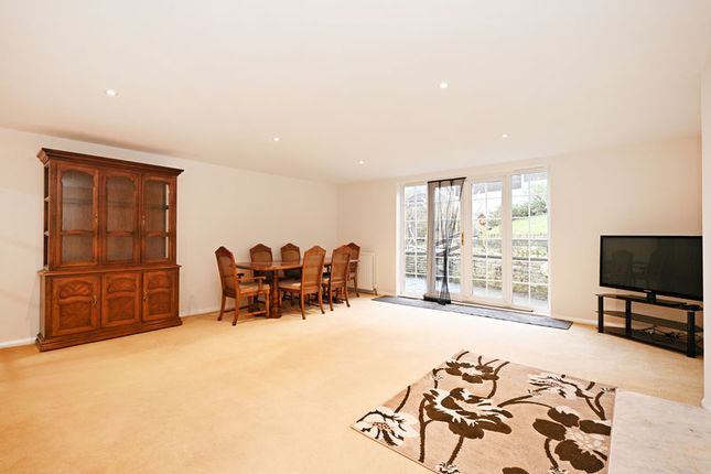 80, Blackburn Drive, Sheffield photo 2