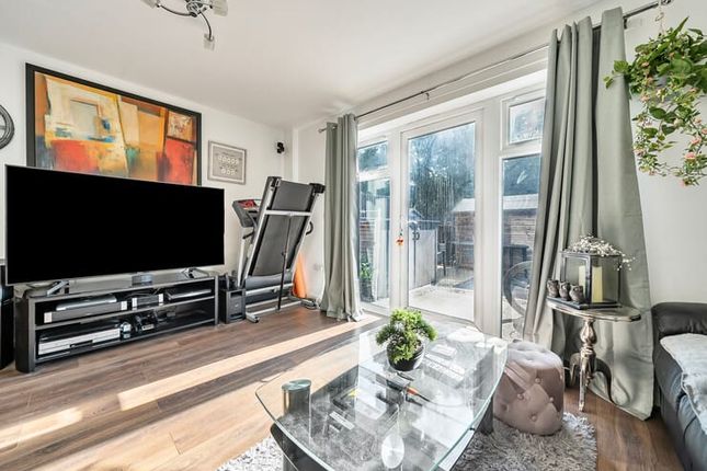 Acorn Avenue Frimley Green, Camberley photo 2