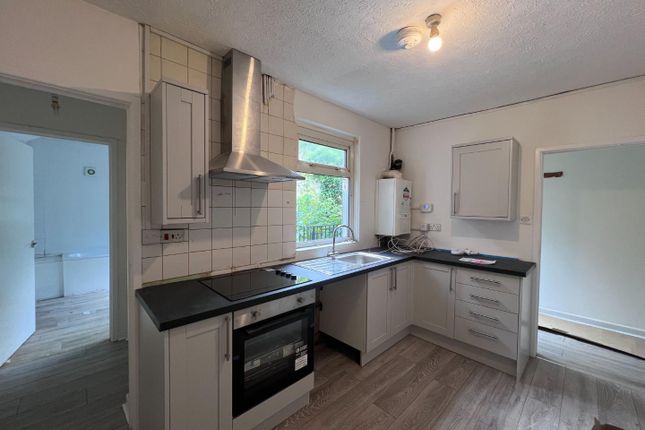 18a, High Street, Bridgend photo 2