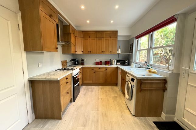 73, Southgate Road, London photo 4