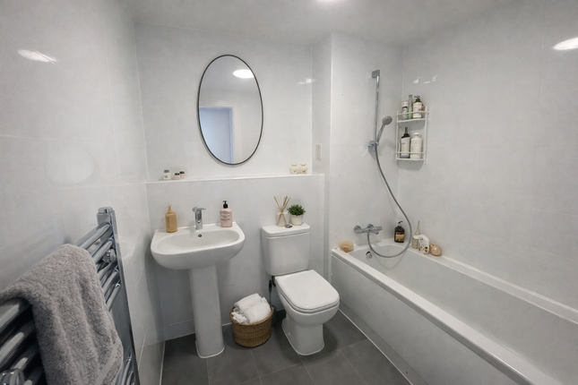 2 bed , Osbourne Gardens, Aylesbury photo 5